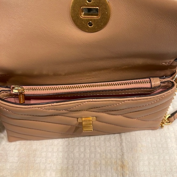 Tory Burch crossbody - Picture 7 of 16